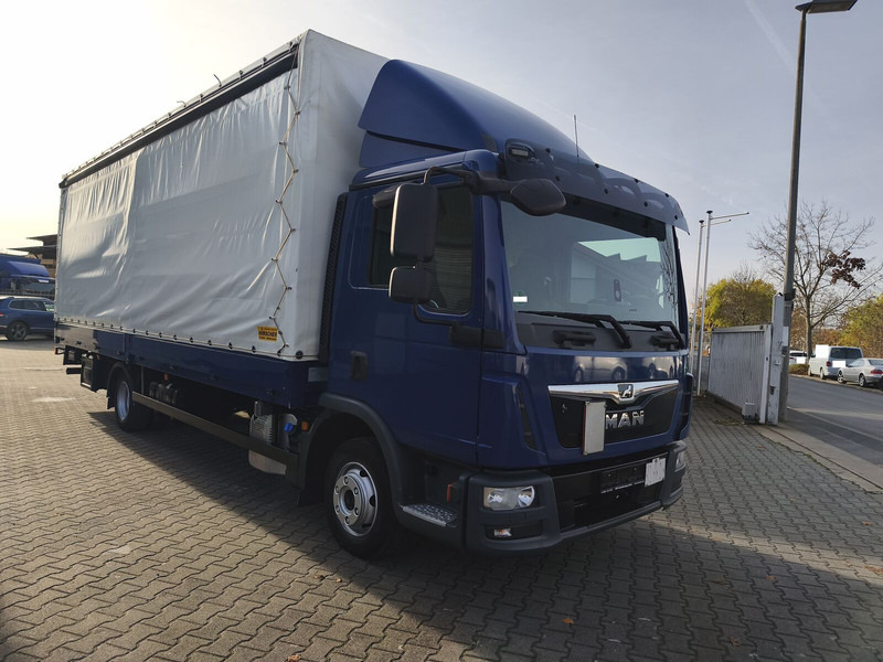 MAN TGL 8.220 4x2 Euro 6 LBW AHK (19) - Camion cu prelată: Foto 2 MAN TGL 8.220 4x2 Euro 6 LBW AHK (19) - Camion cu prelată: Foto 2