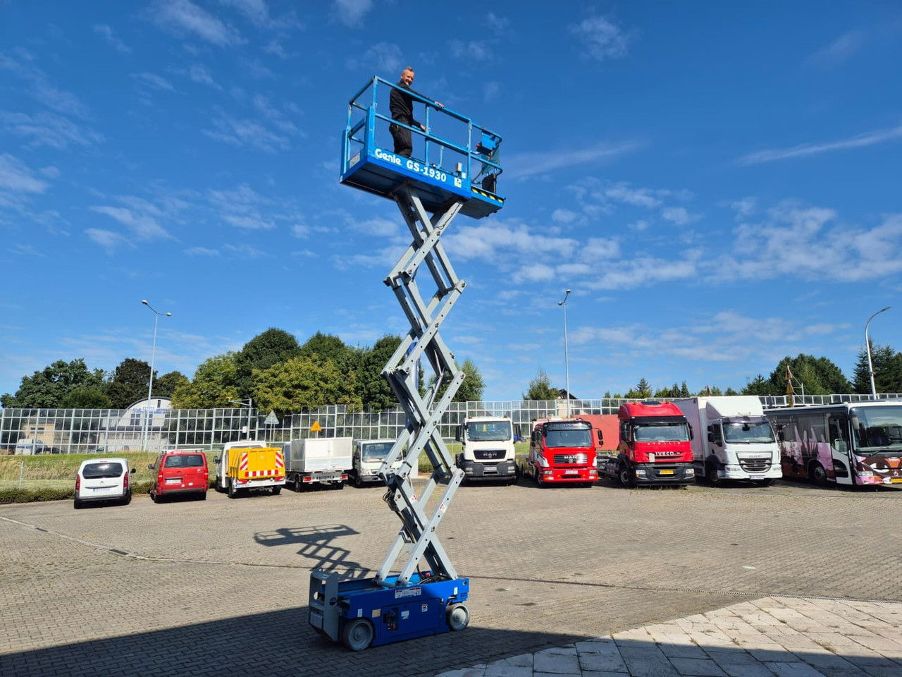 GENIE GS1930 / 4X4 / 1 Owner / Serviced - Platforma foarfeca: Foto 2 GENIE GS1930 / 4X4 / 1 Owner / Serviced - Platforma foarfeca: Foto 2