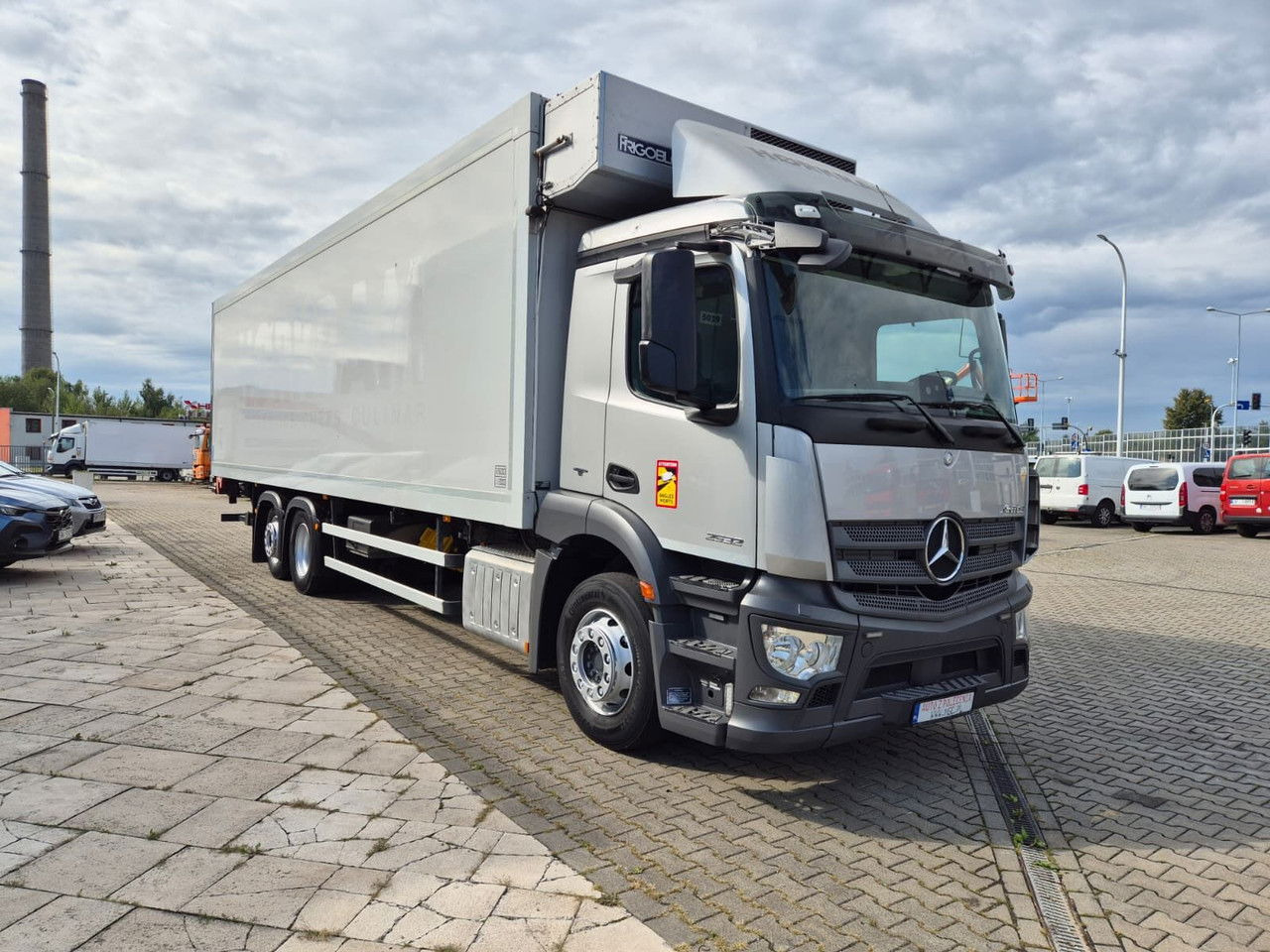 Mercedes-Benz Antos 2532 L / Frigoblock / 1 Owner / Works Great - Camion frigider: Foto 5 Mercedes-Benz Antos 2532 L / Frigoblock / 1 Owner / Works Great - Camion frigider: Foto 5