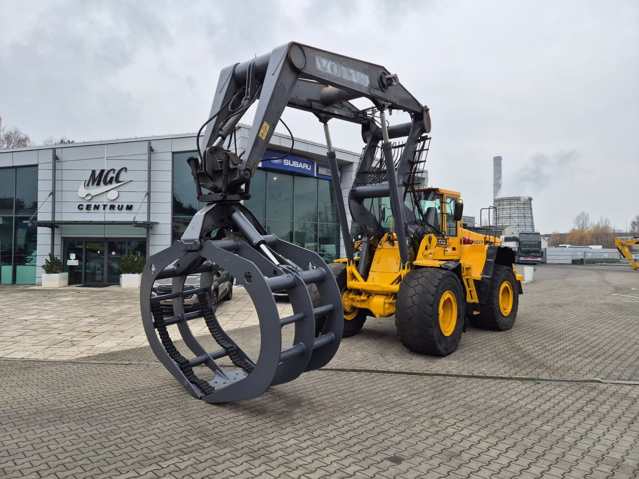 Volvo L180 E - Încărcător frontal pe pneuri: Foto 2 Volvo L180 E - Încărcător frontal pe pneuri: Foto 2