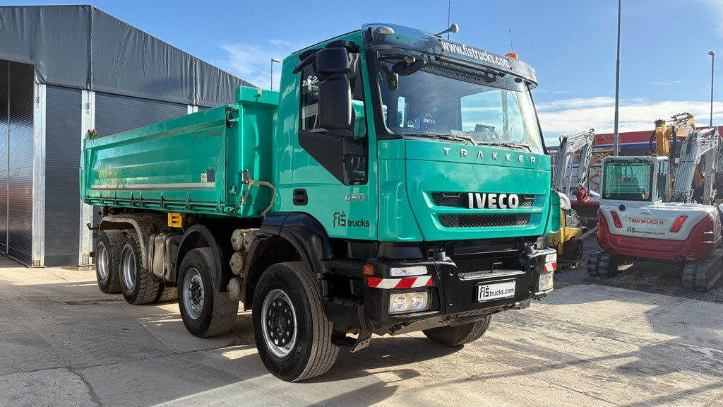 Iveco Trakker AD340T45 8x4 bordmatic tipper - retarder - Camion basculantă: Foto 2 Iveco Trakker AD340T45 8x4 bordmatic tipper - retarder - Camion basculantă: Foto 2