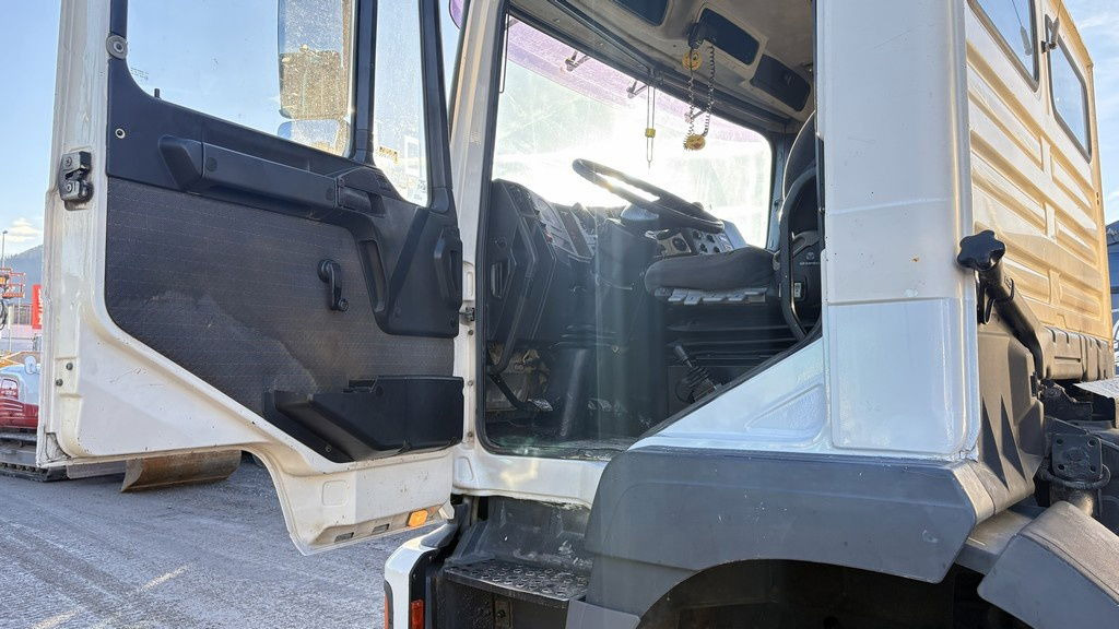 Camion basculantă MAN 27.403 - 6x4 - 3 sided tipper - perfect: Foto 16