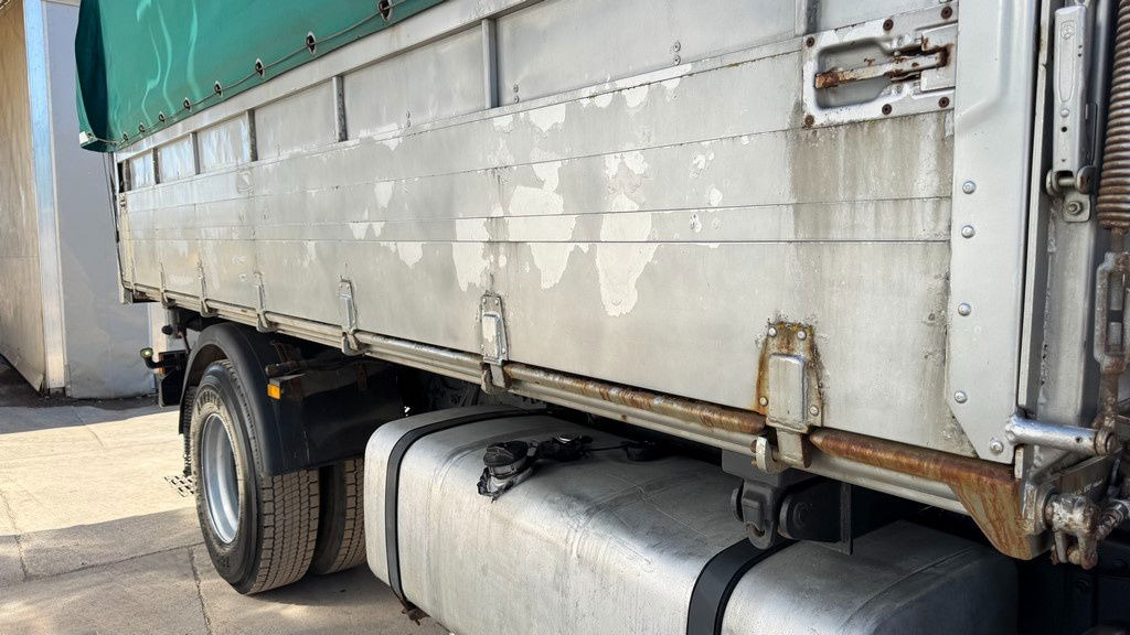 Mercedes-Benz Actros 1841 L 4x2 tipper - tarpaulin - euro 5 - Camion basculantă: Foto 4 Mercedes-Benz Actros 1841 L 4x2 tipper - tarpaulin - euro 5 - Camion basculantă: Foto 4