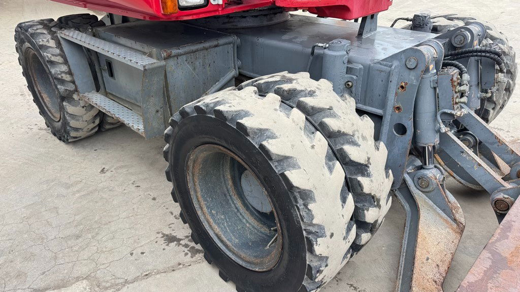 Excavator pe roţi Takeuchi TB295W - 2014 Year - Powertilt - 3X Buckets: Foto 6 Excavator pe roţi Takeuchi TB295W - 2014 Year - Powertilt - 3X Buckets: Foto 6