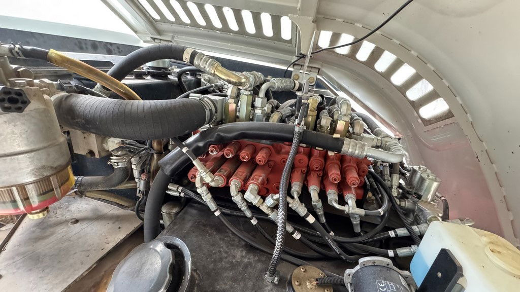 Excavator pe roţi Takeuchi TB295W - 2014 Year - Powertilt - 3X Buckets: Foto 16 Excavator pe roţi Takeuchi TB295W - 2014 Year - Powertilt - 3X Buckets: Foto 16