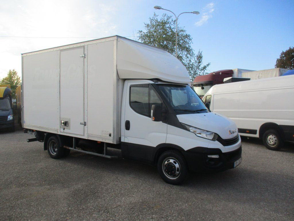 Iveco Daily 35C16 , Höhe 2,3m - Autoutilitară box: Foto 2 Iveco Daily 35C16 , Höhe 2,3m - Autoutilitară box: Foto 2