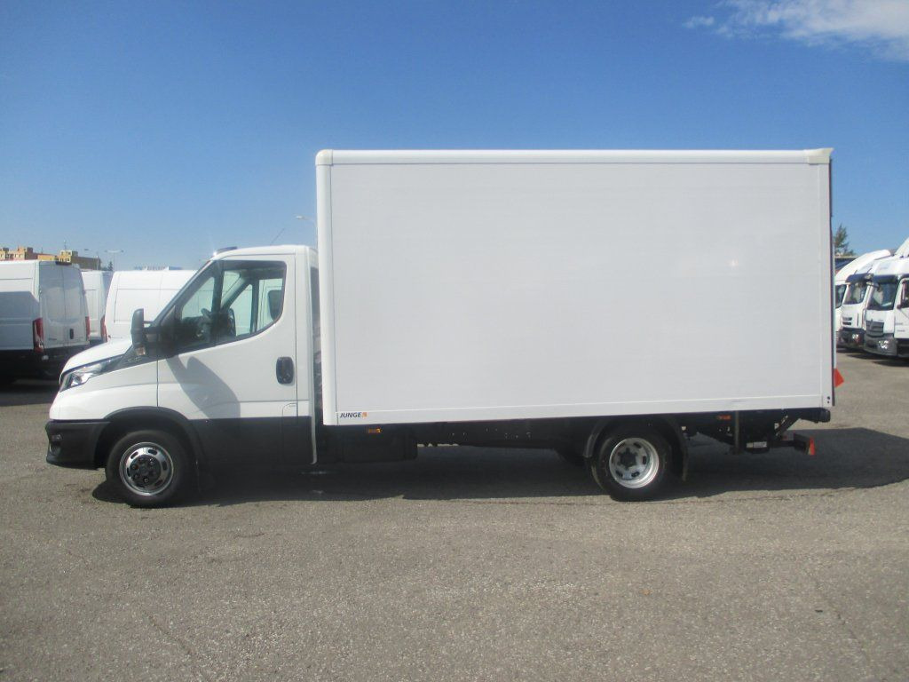 Iveco Daily 35C16 - Autoutilitară box: Foto 5 Iveco Daily 35C16 - Autoutilitară box: Foto 5