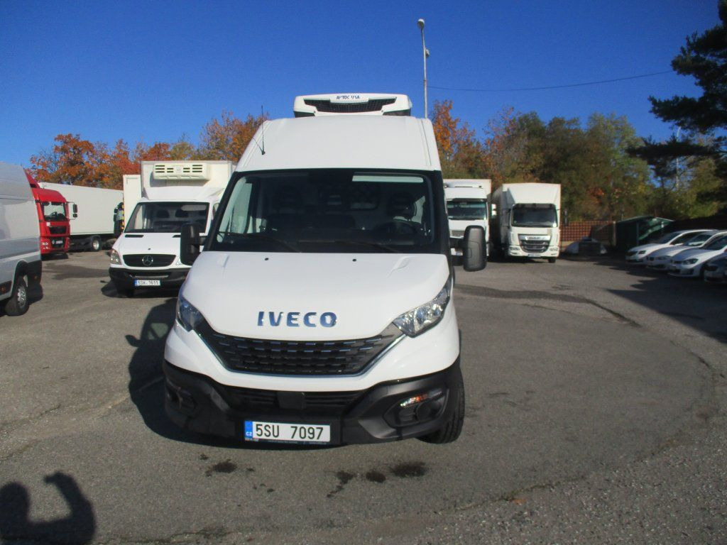 Iveco Daily 35C16 - Autoutilitară frigorifica: Foto 4 Iveco Daily 35C16 - Autoutilitară frigorifica: Foto 4