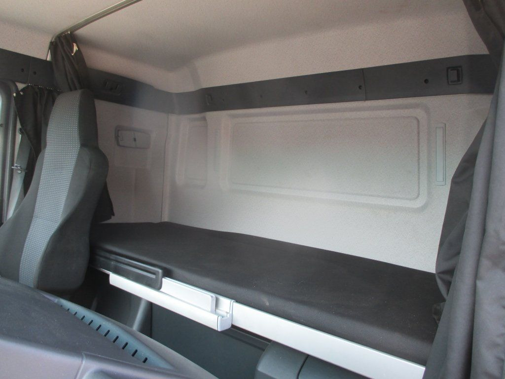 MAN TGL 12.220 - Camion furgon: Foto 5 MAN TGL 12.220 - Camion furgon: Foto 5