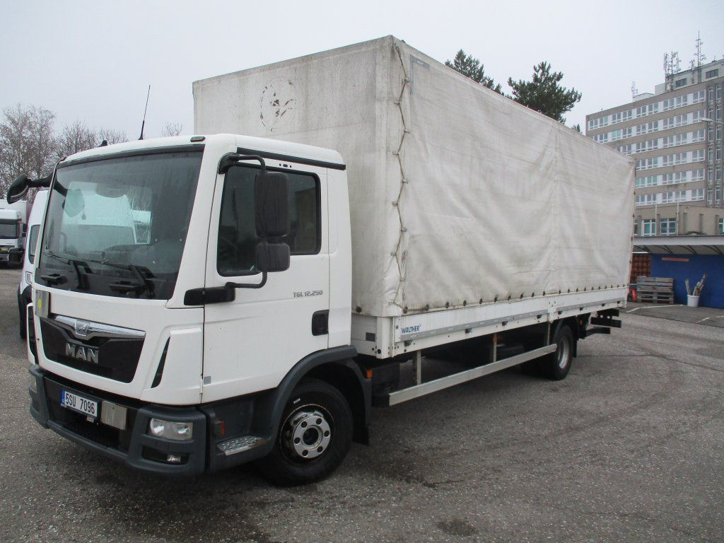 MAN TGL 12.250 - Camion cu prelată: Foto 2 MAN TGL 12.250 - Camion cu prelată: Foto 2