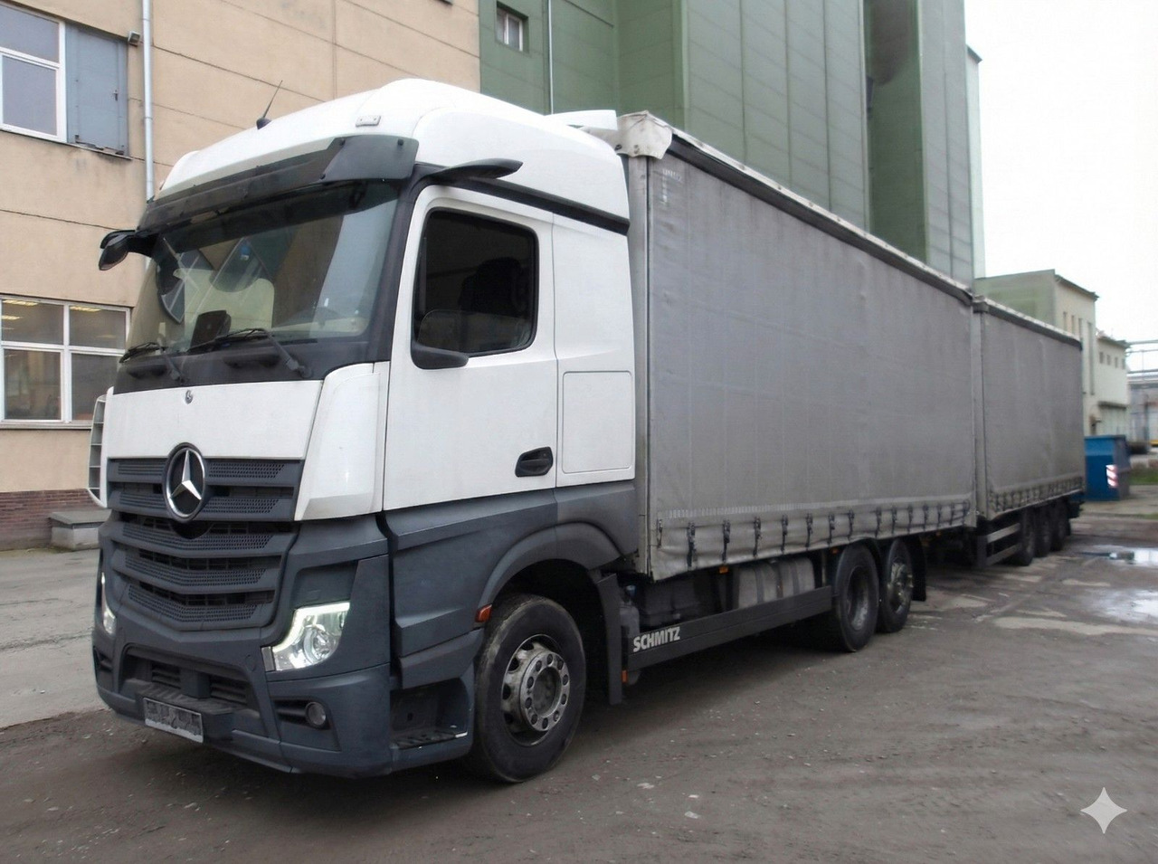 Mercedes-Benz 2548 Actros 6x2 EURO 6 + Schmitz - Camion cu prelată: Foto 1 Mercedes-Benz 2548 Actros 6x2 EURO 6 + Schmitz - Camion cu prelată: Foto 1