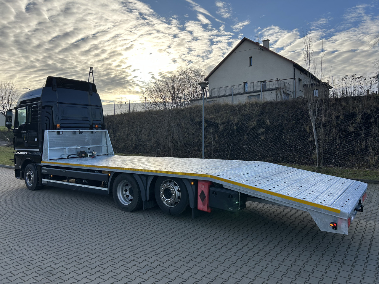 MAN TGX 26.460 / NEW GALVANIZED TOW TRUCK 2025 / WINCH - Camion transport auto: Foto 4 MAN TGX 26.460 / NEW GALVANIZED TOW TRUCK 2025 / WINCH - Camion transport auto: Foto 4