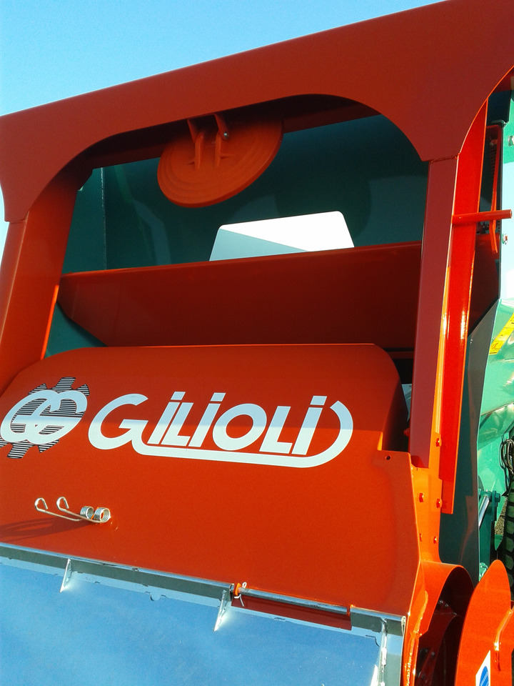 ITALMIX GILIOLI DESILMIX - Remorcă distribuit furaje: Foto 3 ITALMIX GILIOLI DESILMIX - Remorcă distribuit furaje: Foto 3