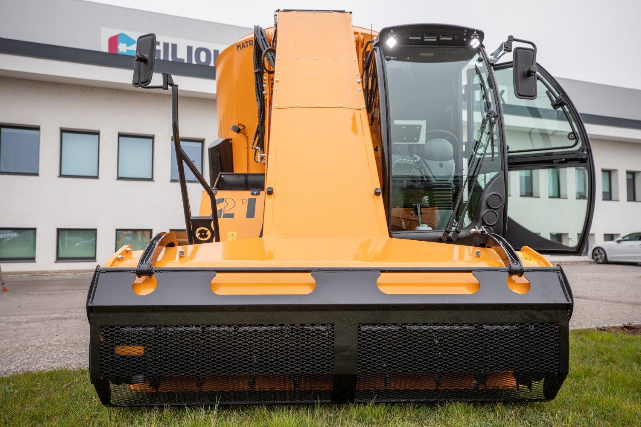 MATRIX formula - Remorcă distribuit furaje: Foto 4 MATRIX formula - Remorcă distribuit furaje: Foto 4