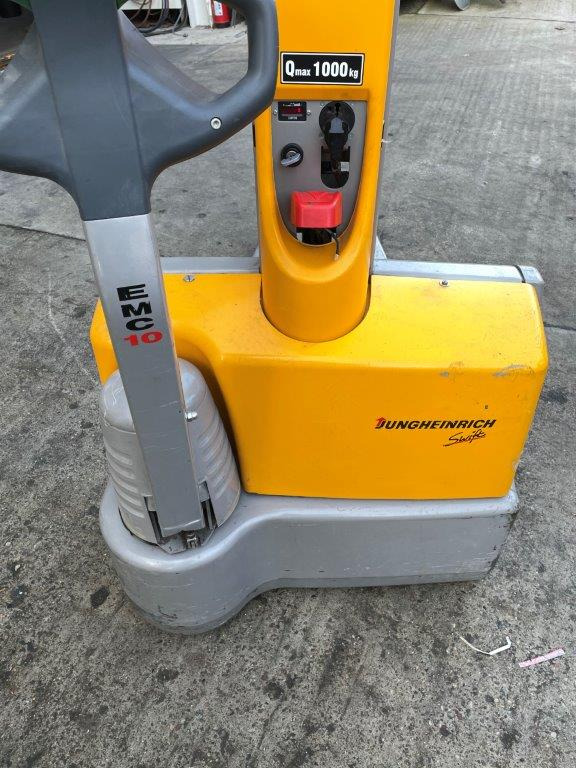 Jungheinrich EJC 10 - Transpalet la mare înălţime: Foto 3 Jungheinrich EJC 10 - Transpalet la mare înălţime: Foto 3