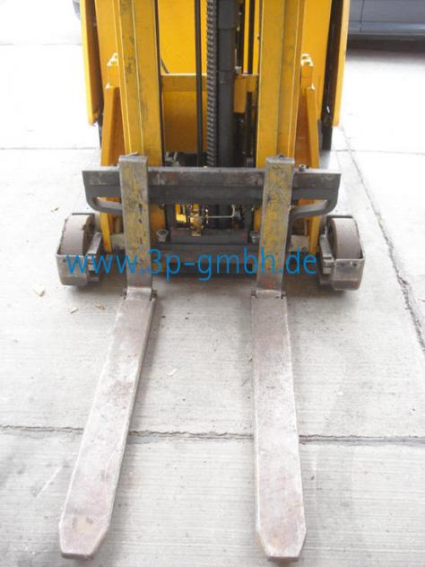 Jungheinrich ETV 214 AC Electric Reach Truck - Stivuitor cu catarg retractabil: Foto 2 Jungheinrich ETV 214 AC Electric Reach Truck - Stivuitor cu catarg retractabil: Foto 2