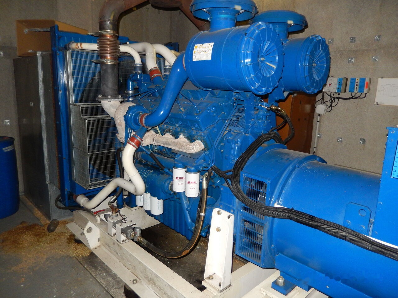 Perkins 630 kVa 3012TAG3 - Generator electric: Foto 1 Perkins 630 kVa 3012TAG3 - Generator electric: Foto 1