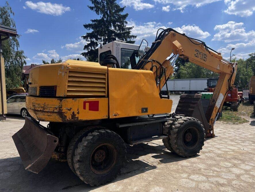 Liebherr A316 - Excavator pe roţi: Foto 5 Liebherr A316 - Excavator pe roţi: Foto 5