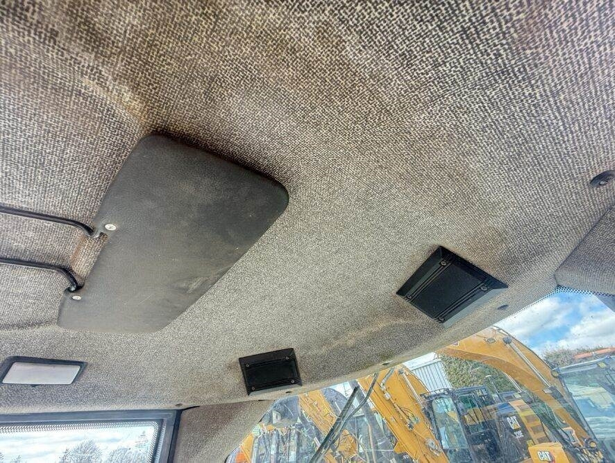 Încărcător frontal pe pneuri Terex TL120: Foto 15 Încărcător frontal pe pneuri Terex TL120: Foto 15