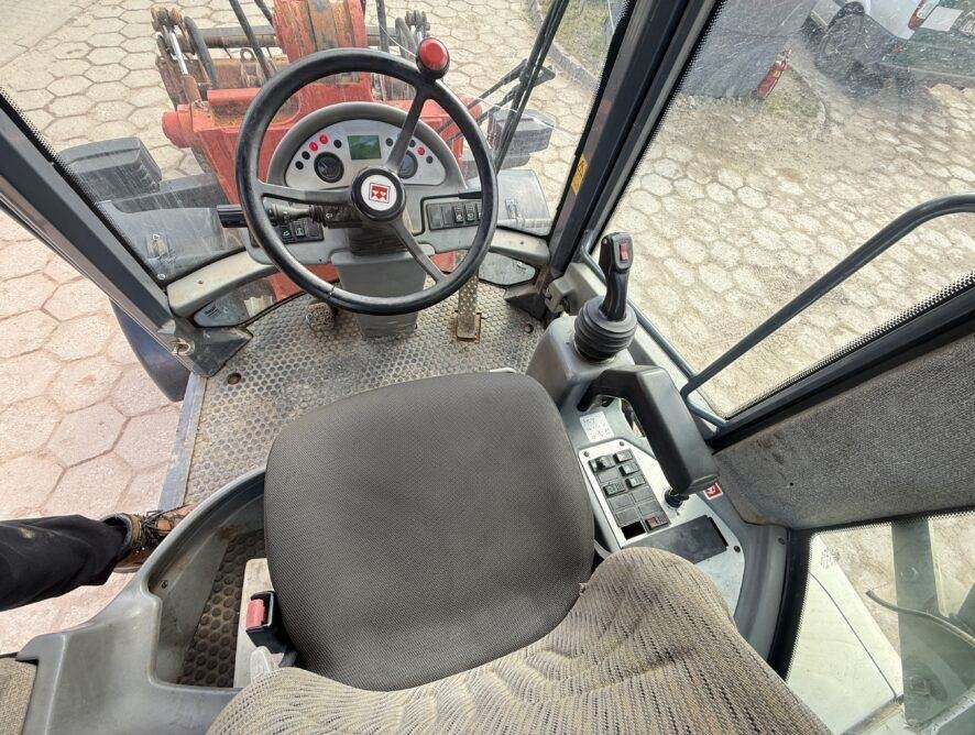 Încărcător frontal pe pneuri Terex TL120: Foto 16 Încărcător frontal pe pneuri Terex TL120: Foto 16