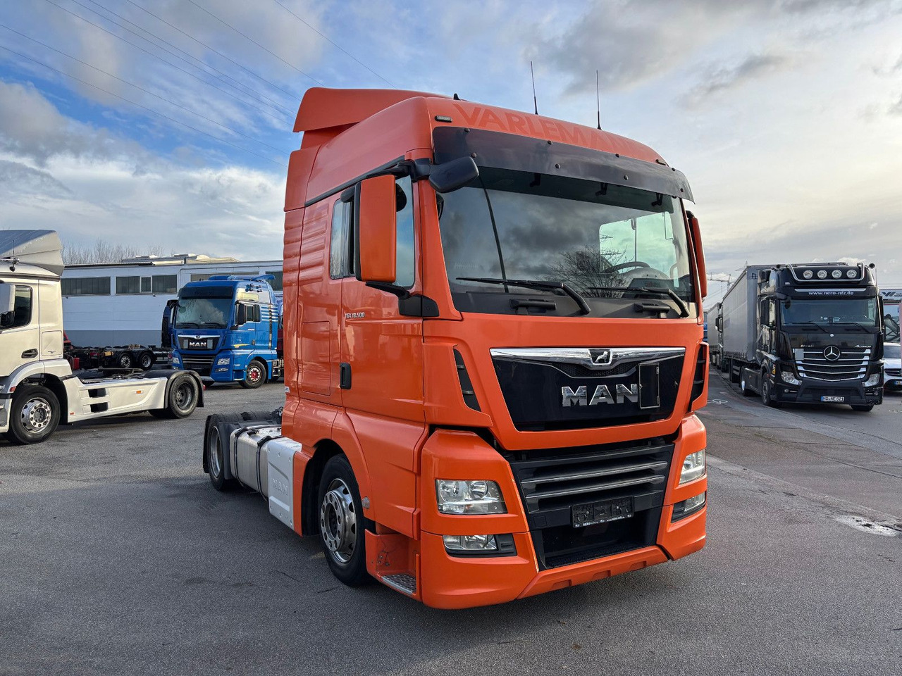 MAN TGX 18.500 XXL HUBSATTELLKUPLUNG - Cap tractor: Foto 4 MAN TGX 18.500 XXL HUBSATTELLKUPLUNG - Cap tractor: Foto 4