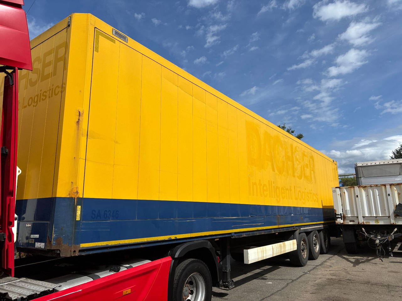 Krone SD Textilkoffer/Luft/Scheibe - Semiremorcă furgon: Foto 1 Krone SD Textilkoffer/Luft/Scheibe - Semiremorcă furgon: Foto 1