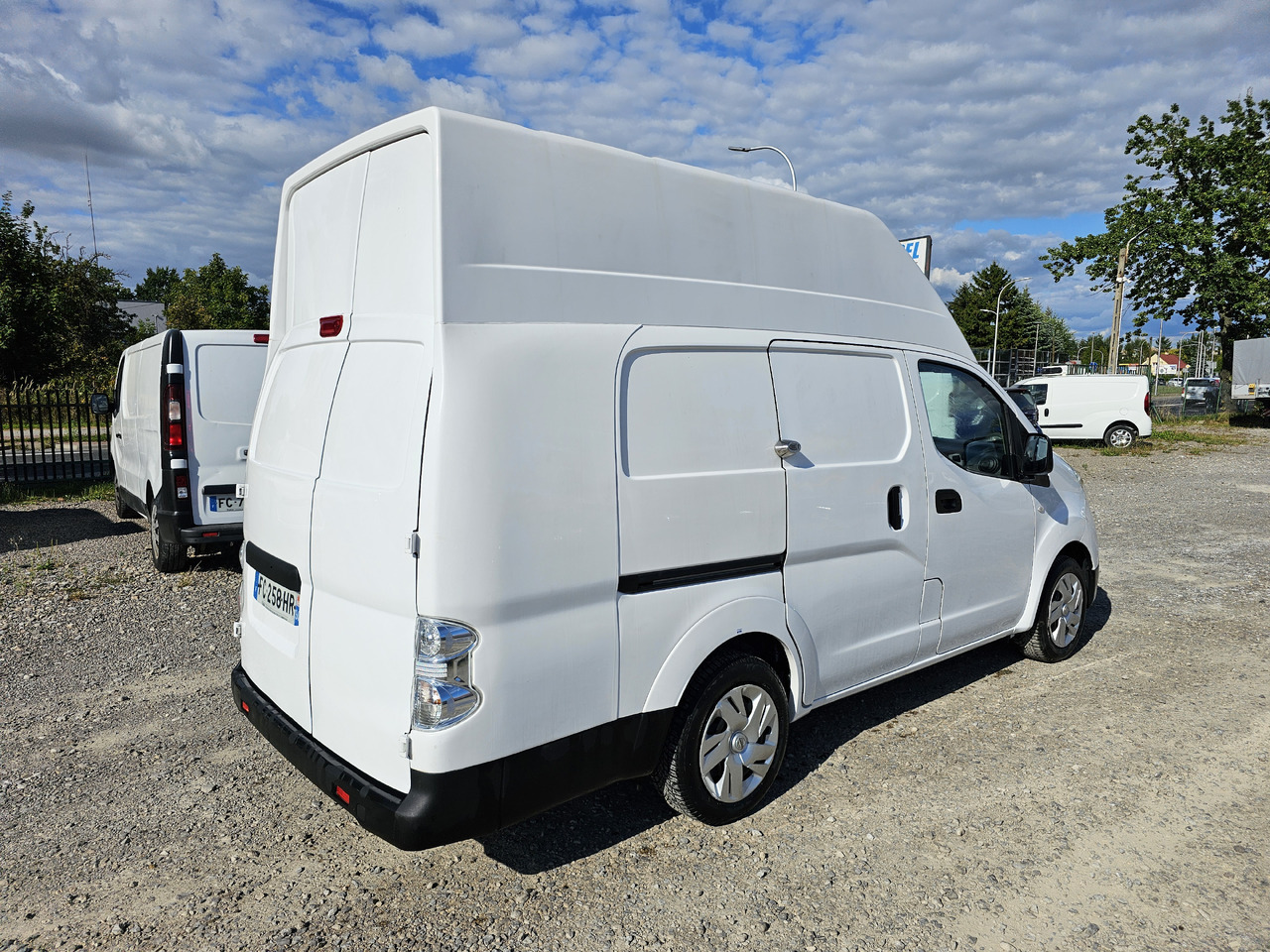 NISSAN E-NV200 ELEKTRYCZNY 40 KV 250 km KLIMA KAMERA - Autoutilitară compactă, Autoutilitară electrică: Foto 5 NISSAN E-NV200 ELEKTRYCZNY 40 KV 250 km KLIMA KAMERA - Autoutilitară compactă, Autoutilitară electrică: Foto 5