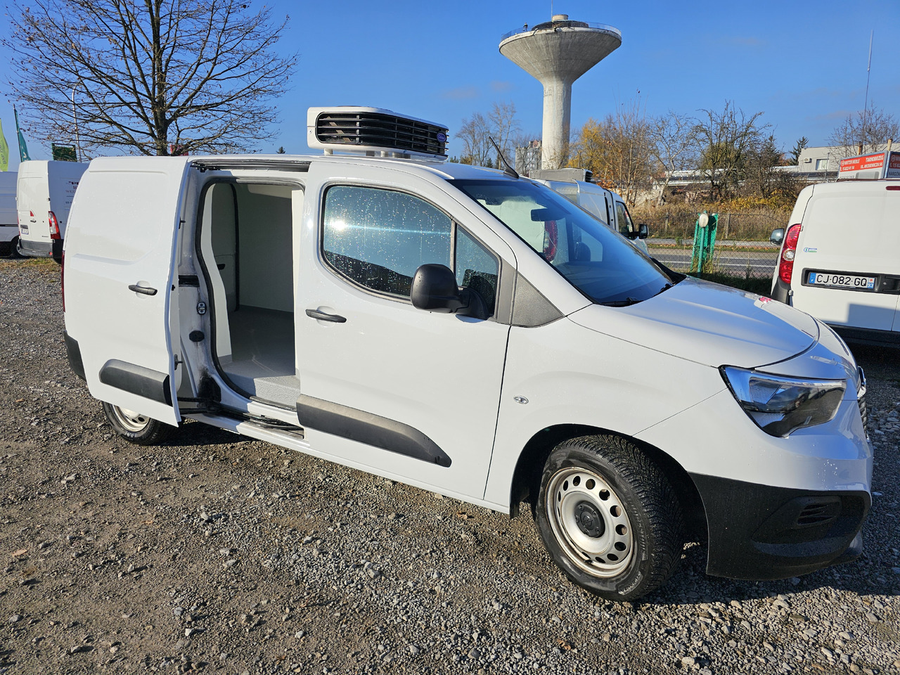 OPEL COMBO MAXI LONG CHLODNIA MROZNIA CARRIER KLIMA EURO6 - Autoutilitară frigorifica: Foto 4 OPEL COMBO MAXI LONG CHLODNIA MROZNIA CARRIER KLIMA EURO6 - Autoutilitară frigorifica: Foto 4