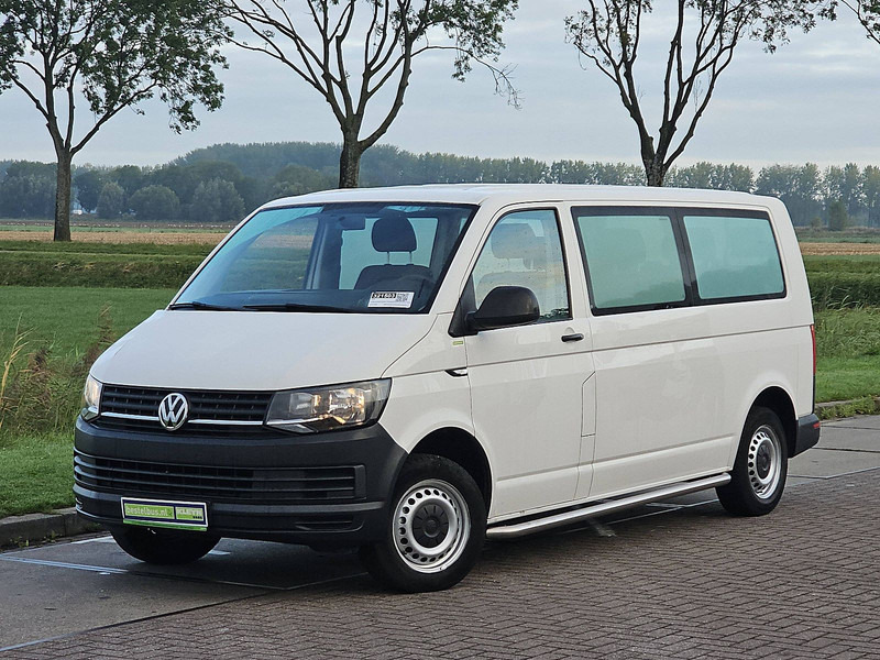 Volkswagen Transporter 2.0 TDI L2H1 Combi 9p Airco - Microbuz, Transport persoane: Foto 2 Volkswagen Transporter 2.0 TDI L2H1 Combi 9p Airco - Microbuz, Transport persoane: Foto 2
