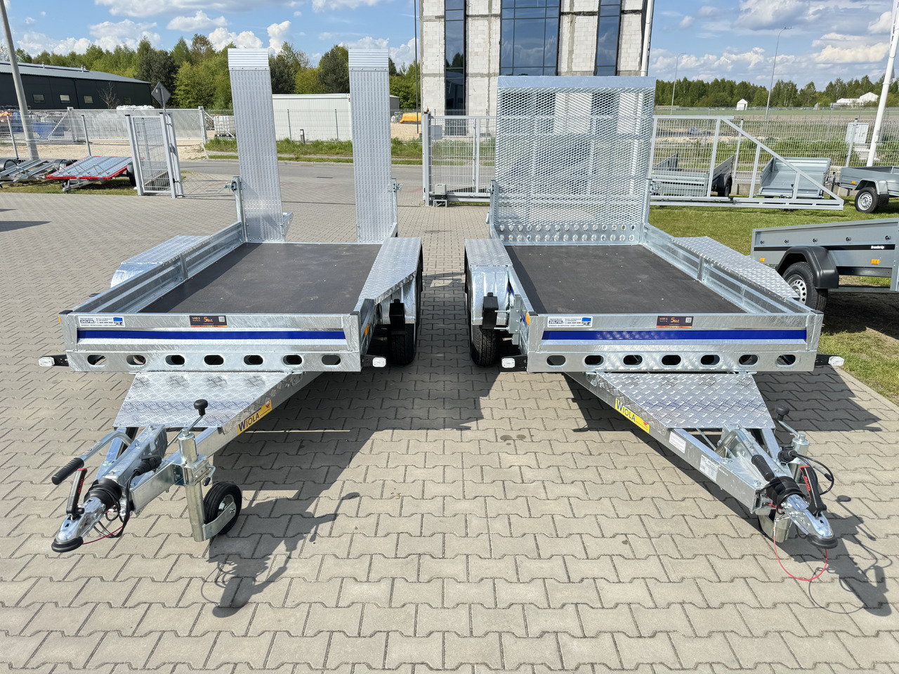 Wiola B2730 GVW 2700 kg machine transporter mini excavator 292x142 cm - Remorcă transport utilaje: Foto 3 Wiola B2730 GVW 2700 kg machine transporter mini excavator 292x142 cm - Remorcă transport utilaje: Foto 3