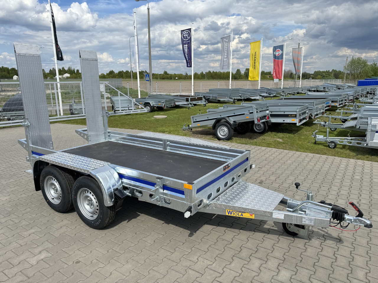 Wiola B2730 GVW 2700 kg machine transporter mini excavator 292x142 cm - Remorcă transport utilaje: Foto 5 Wiola B2730 GVW 2700 kg machine transporter mini excavator 292x142 cm - Remorcă transport utilaje: Foto 5