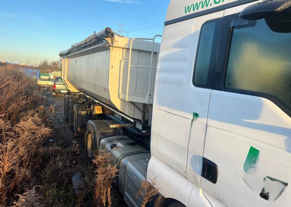 MAN TGX 500 KM (2017) / EURO 6 + Naczepa wywrotka 3-osiowa CARNEHL (2021) / oś podnoszona - Cap tractor, Semiremorcă basculantă: Foto 5 MAN TGX 500 KM (2017) / EURO 6 + Naczepa wywrotka 3-osiowa CARNEHL (2021) / oś podnoszona - Cap tractor, Semiremorcă basculantă: Foto 5