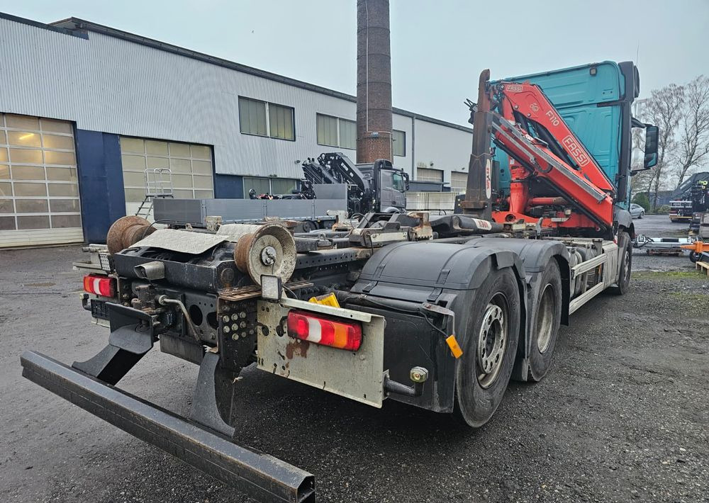 Mercedes-Benz Actros 2543• Euro 6 • 6x2 • HAKOWIEC HYVA 20.53 S • Żuraw FASSI F110M • NOWY Silnik!-Przebieg po wymianie silnika: 124.000 km - Camion cu cârlig, Camion cu macara: Foto 2 Mercedes-Benz Actros 2543• Euro 6 • 6x2 • HAKOWIEC HYVA 20.53 S • Żuraw FASSI F110M • NOWY Silnik!-Przebieg po wymianie silnika: 124.000 km - Camion cu cârlig, Camion cu macara: Foto 2