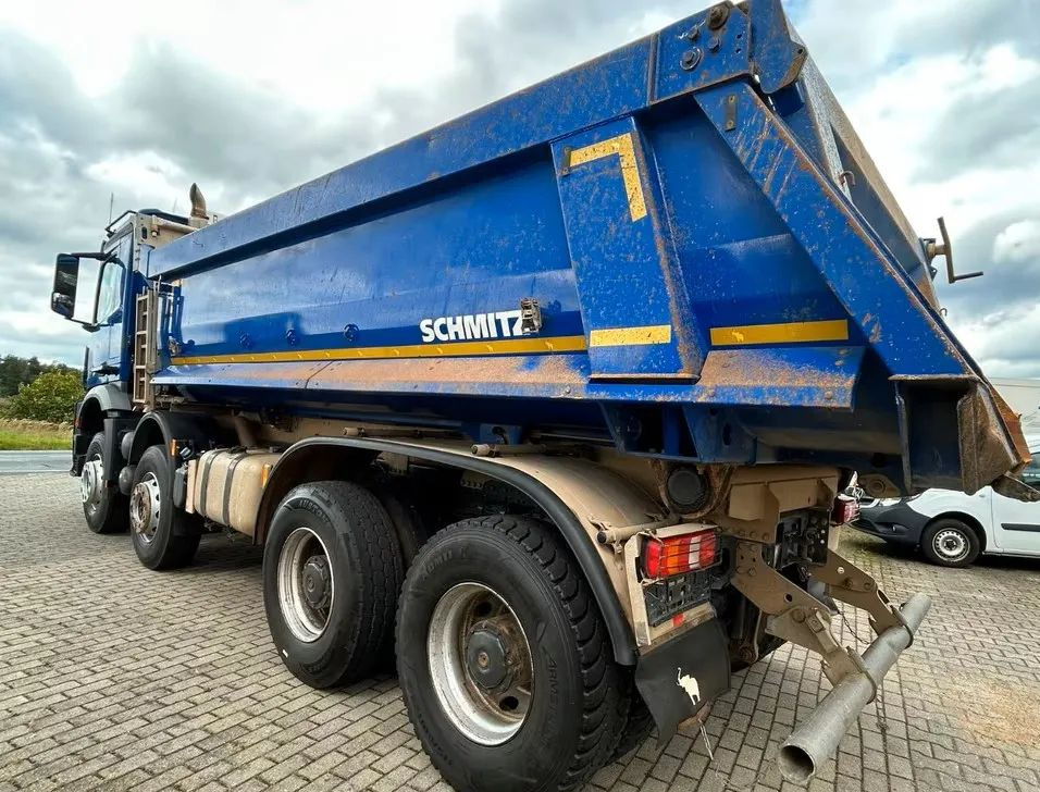Mercedes-Benz Arocs 4142 | Wywrotka Schmitz | 8x4 | Euro 6 | Klima | Retarder | 242 598 km - Camion basculantă: Foto 2 Mercedes-Benz Arocs 4142 | Wywrotka Schmitz | 8x4 | Euro 6 | Klima | Retarder | 242 598 km - Camion basculantă: Foto 2