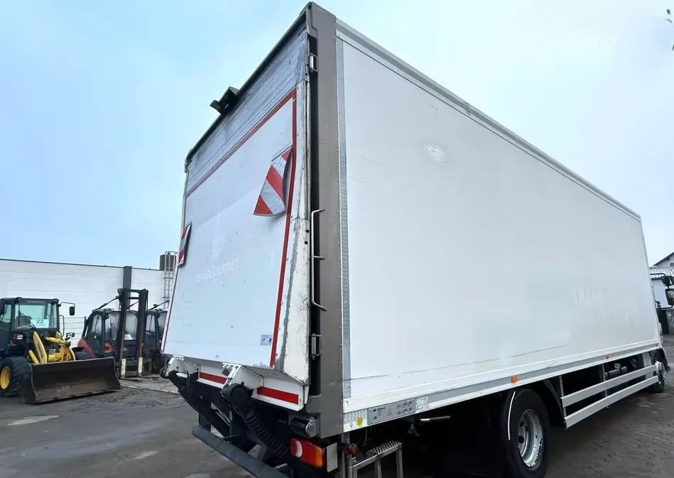 Volvo FL 250 | Chłodnia Carrier Supra -30°C | Hydrauliczna platforma załadunkowa | ogrzewanie postojowe | 187 654 km | Automatyczna skrzynia | Euro 6 |4x2 - Camion frigider: Foto 5 Volvo FL 250 | Chłodnia Carrier Supra -30°C | Hydrauliczna platforma załadunkowa | ogrzewanie postojowe | 187 654 km | Automatyczna skrzynia | Euro 6 |4x2 - Camion frigider: Foto 5