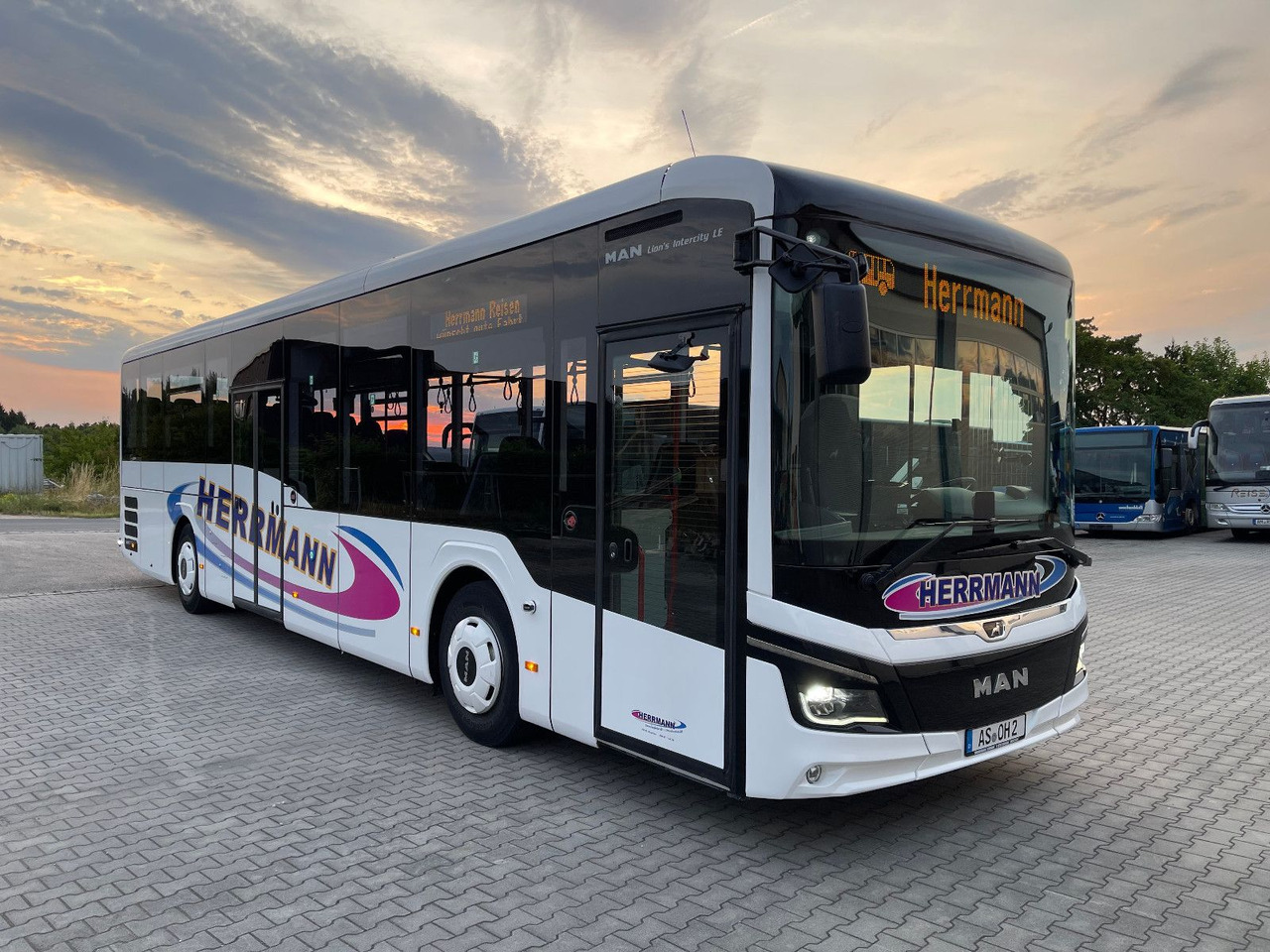 MAN Lion's Intercity LE 12 - Autobuz urban: Foto 1 MAN Lion's Intercity LE 12 - Autobuz urban: Foto 1