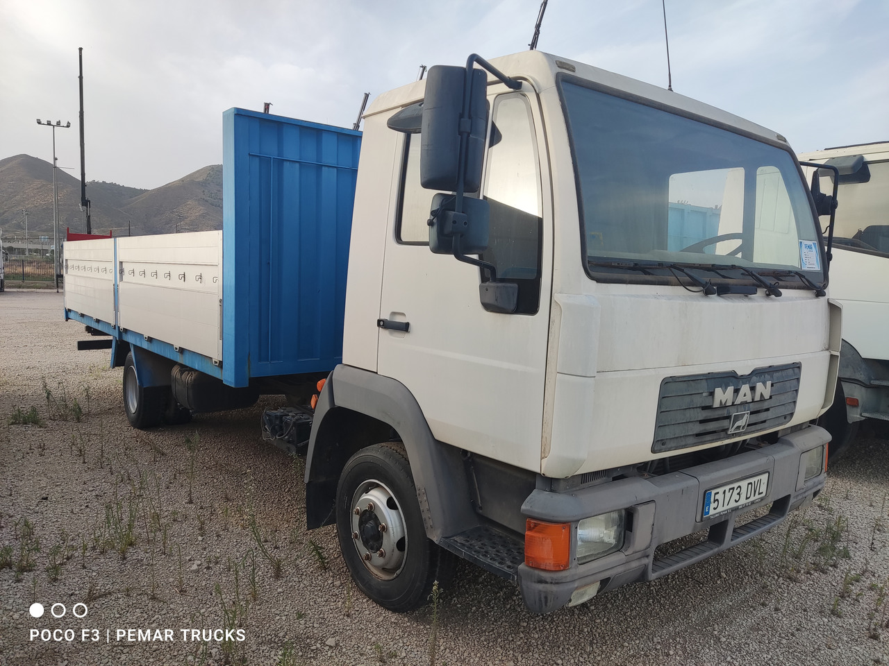 MAN L2000 - Camion platformă: Foto 3 MAN L2000 - Camion platformă: Foto 3