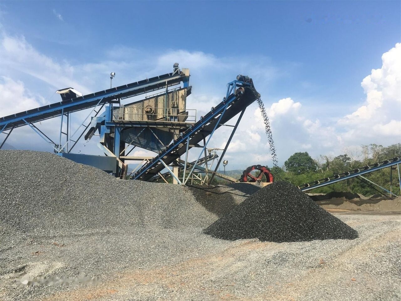 Concasor mobil nou Kinglink USINE DE CONCASSAGE DE PIERRES DE RIVIÈRE DE 150 TPH: Foto 14