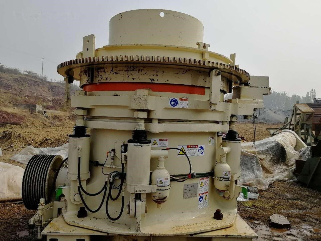 Metso HP300 Cone Crusher - Concasor conice: Foto 1 Metso HP300 Cone Crusher - Concasor conice: Foto 1
