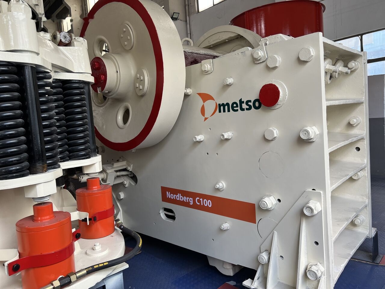 Nordberg Mesto C100 Jaw Crusher - Concasor cu fălci: Foto 1 Nordberg Mesto C100 Jaw Crusher - Concasor cu fălci: Foto 1