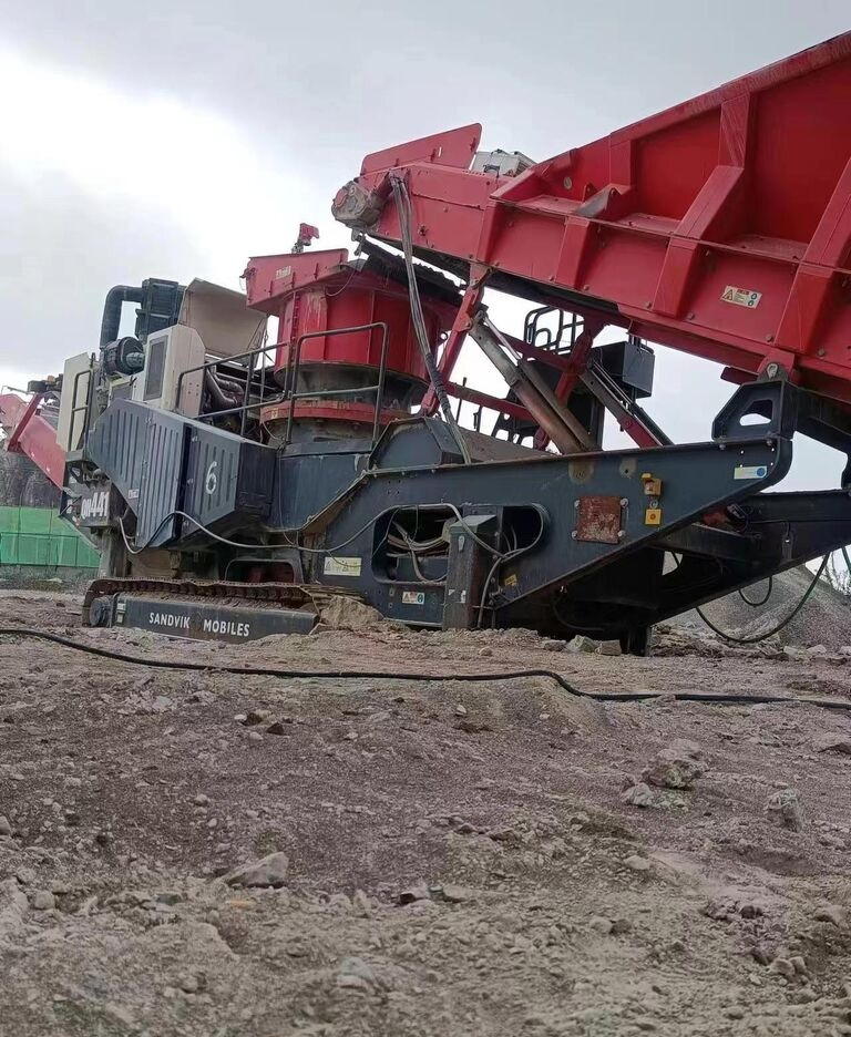 Sandvik QJ341,QH441,QA451 - Concasor cu fălci: Foto 2 Sandvik QJ341,QH441,QA451 - Concasor cu fălci: Foto 2