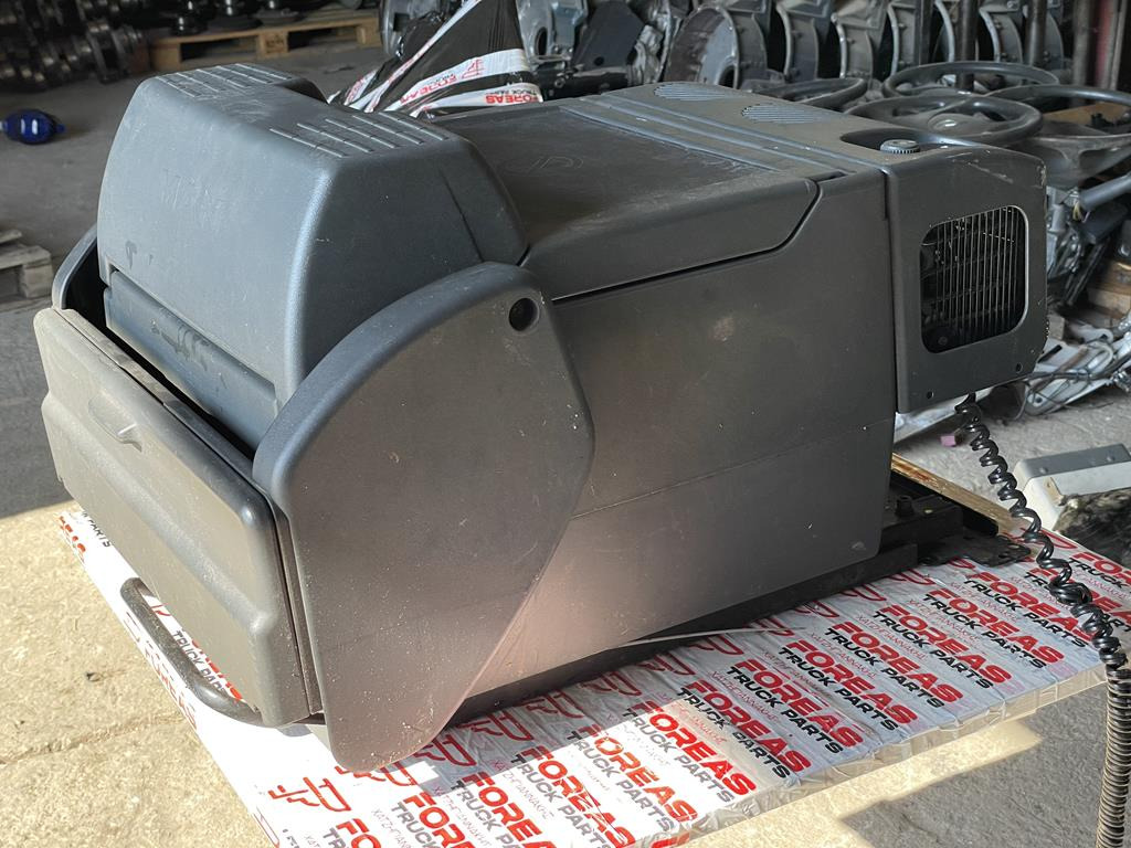 MAN CABIN FOOD REFRIGERATOR TGA - TGX CABIN FOOD REFRIGERATOR WITH TABLE 81.63910.6017 - Cabină și interior pentru Camion: Foto 3 MAN CABIN FOOD REFRIGERATOR TGA - TGX CABIN FOOD REFRIGERATOR WITH TABLE 81.63910.6017 - Cabină și interior pentru Camion: Foto 3