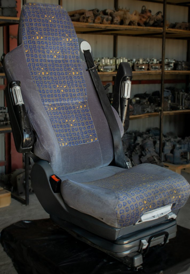 MAN TGA AIR SEAT - DRIVER - Scaun pentru Camion: Foto 4 MAN TGA AIR SEAT - DRIVER - Scaun pentru Camion: Foto 4