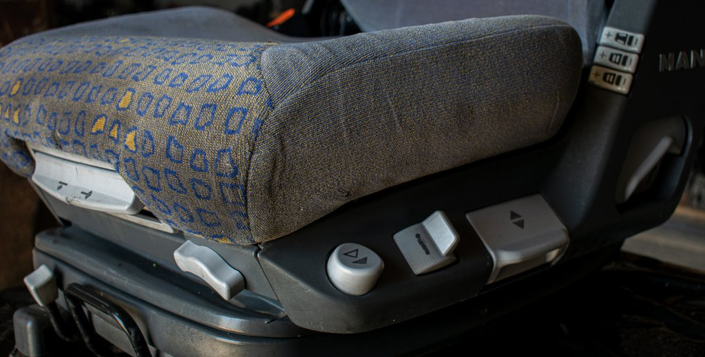 MAN TGA AIR SEAT - DRIVER - Scaun pentru Camion: Foto 3 MAN TGA AIR SEAT - DRIVER - Scaun pentru Camion: Foto 3