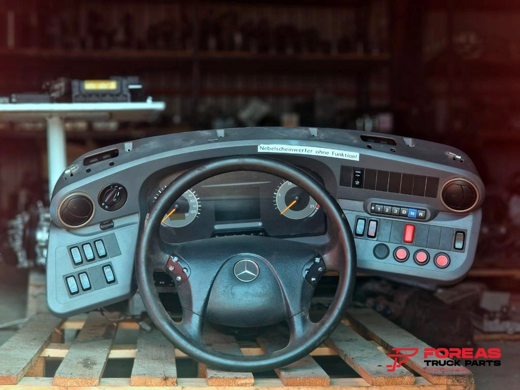 MERCEDES-BENZ CITARO - Tablou de bord pentru Autobuz: Foto 1 MERCEDES-BENZ CITARO - Tablou de bord pentru Autobuz: Foto 1