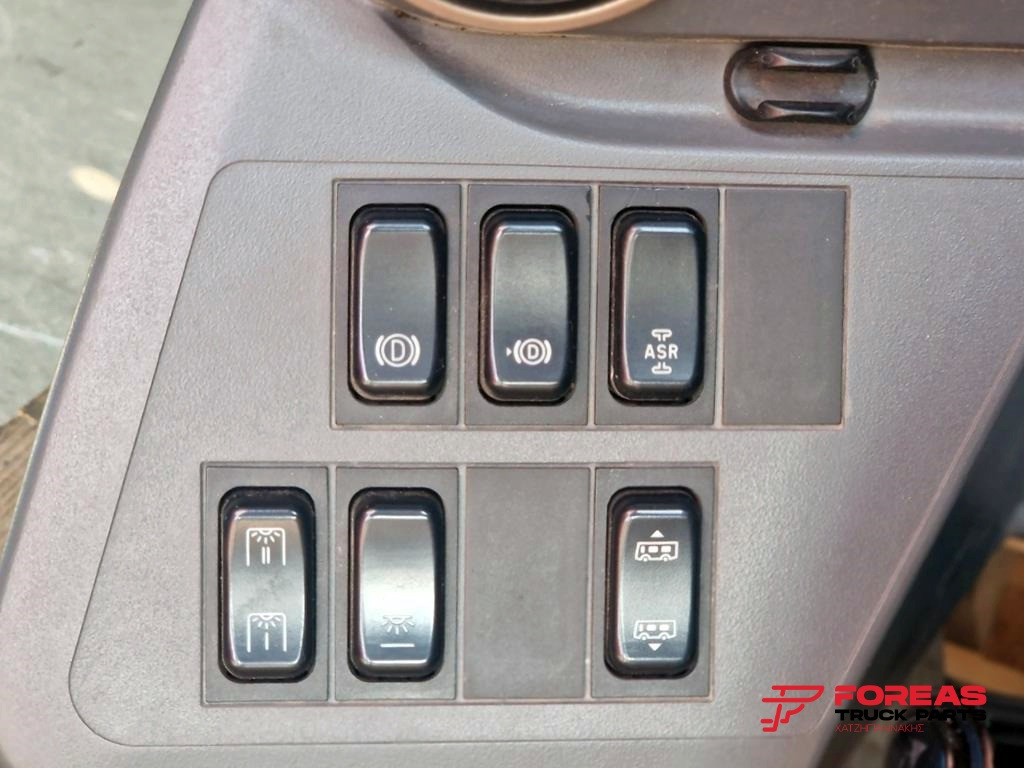 MERCEDES-BENZ CITARO - Tablou de bord pentru Autobuz: Foto 4 MERCEDES-BENZ CITARO - Tablou de bord pentru Autobuz: Foto 4