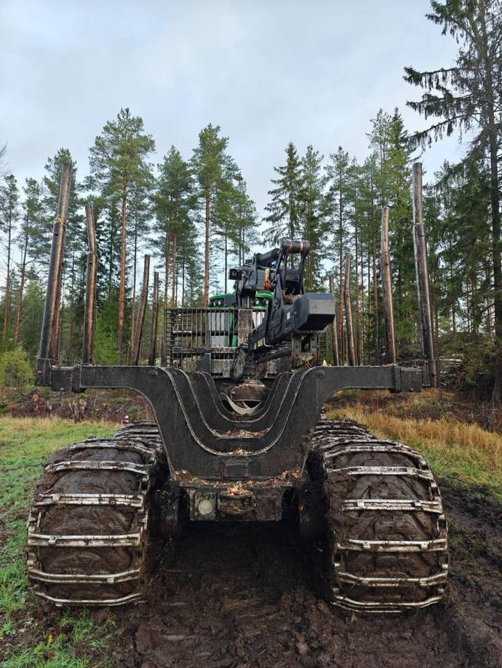 John Deere 1210 G - Forwarder: Foto 4 John Deere 1210 G - Forwarder: Foto 4