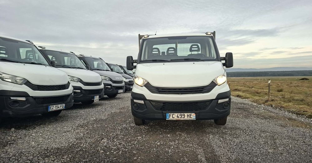 Iveco 35C15,35C14, 35C13, 35C12, 70C15 - Autoutilitară basculantă: Foto 2 Iveco 35C15,35C14, 35C13, 35C12, 70C15 - Autoutilitară basculantă: Foto 2