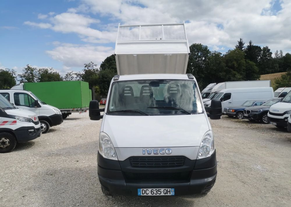 Iveco Daily 35C11 Kiper wywrotka Hak Bliźniak sprowadzony 35C12 - Autoutilitară basculantă: Foto 2 Iveco Daily 35C11 Kiper wywrotka Hak Bliźniak sprowadzony 35C12 - Autoutilitară basculantă: Foto 2
