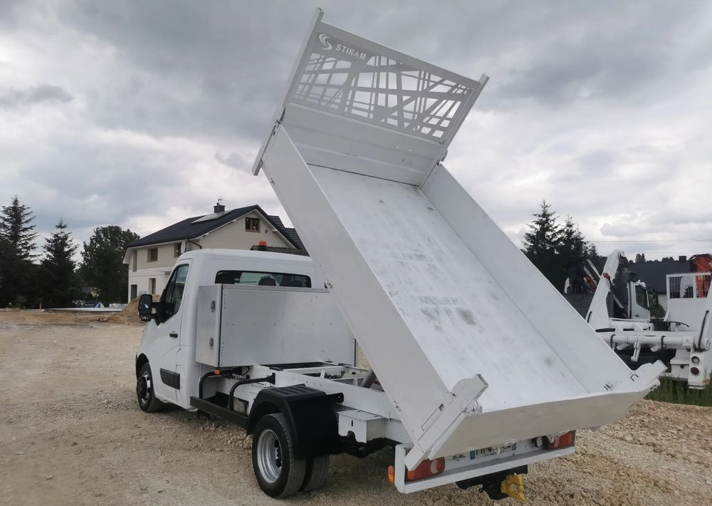 Renault Master Kiper wywrotka 2.3-145KM Hak Bliźniak klimatyzacja Kamera cofania - Autoutilitară basculantă: Foto 5 Renault Master Kiper wywrotka 2.3-145KM Hak Bliźniak klimatyzacja Kamera cofania - Autoutilitară basculantă: Foto 5